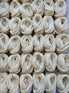 spaghetti trafila pasta fresca